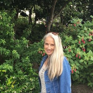 Meet your Posher, Leslie